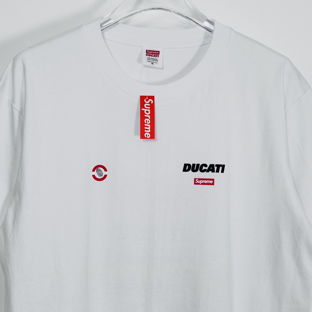 Supreme DUCATI 联名款 SS24 WEEK16 LOGO TEE 背面徽标印花短袖 T恤 黑色 白色 SUP-SS24-277