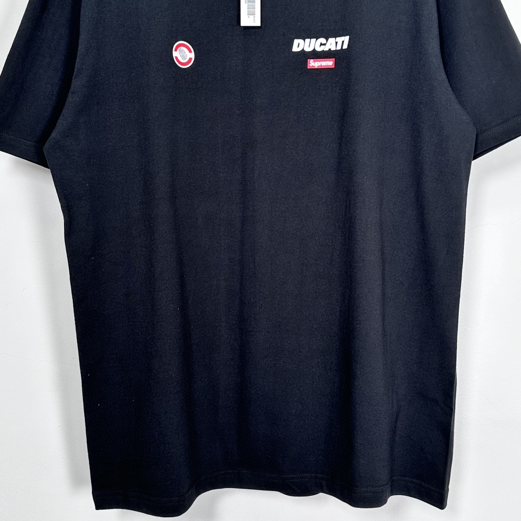 Supreme DUCATI 联名款 SS24 WEEK16 LOGO TEE 背面徽标印花短袖 T恤 黑色 白色 SUP-SS24-277