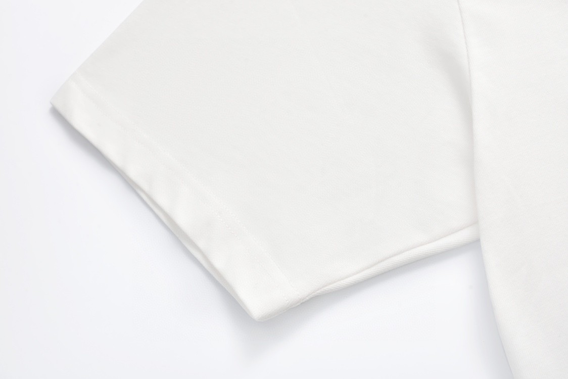 Balenciaga 巴黎世家 曼联做旧裂纹字母logo印花短袖 T恤 夏季 白色 787349TRVM59012