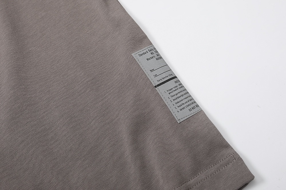 77#MADNESS 纯色贴标T恤 短袖 男女同款 卡其灰 