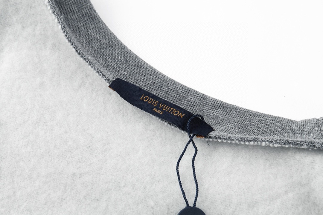 LOUIS VUITTON 路易威登 NIGO2 联名款 爱心Logo字母印花卫衣 套头 长袖 灰色 1A9GLT
