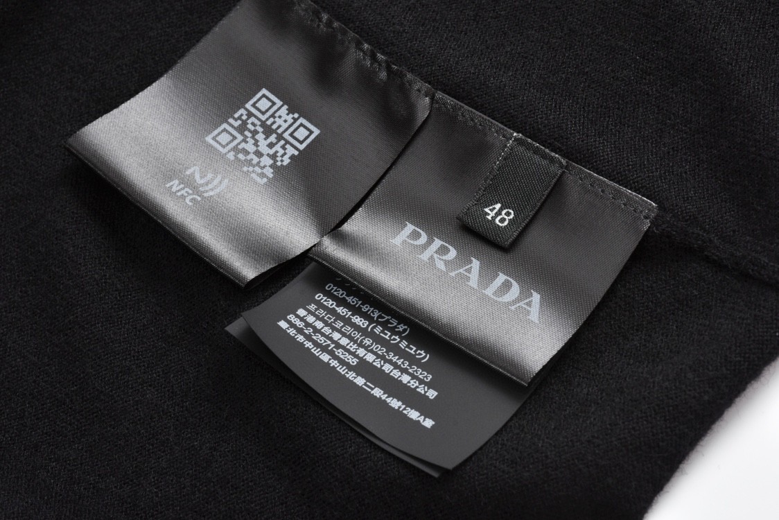 PRADA 普拉达 纯色刺绣字母logo薄款毛衣 长袖 黑色