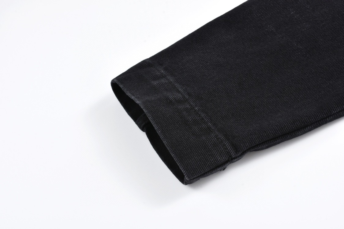 LOUIS VUITTON 路易威登 浮雕压花翻领牛仔外套 牛仔衣 上衣 夹克 外套 黑色 1AFVA6