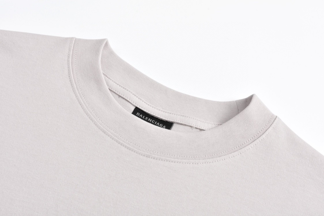 Balenciaga 巴黎世家 做旧模糊字母logo印花短袖 T恤 夏季 白色 787349TRVN19016