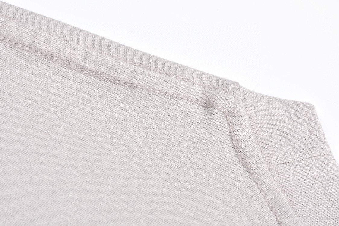 Balenciaga 巴黎世家 做旧模糊字母logo印花短袖 T恤 夏季 白色 787349TRVN19016