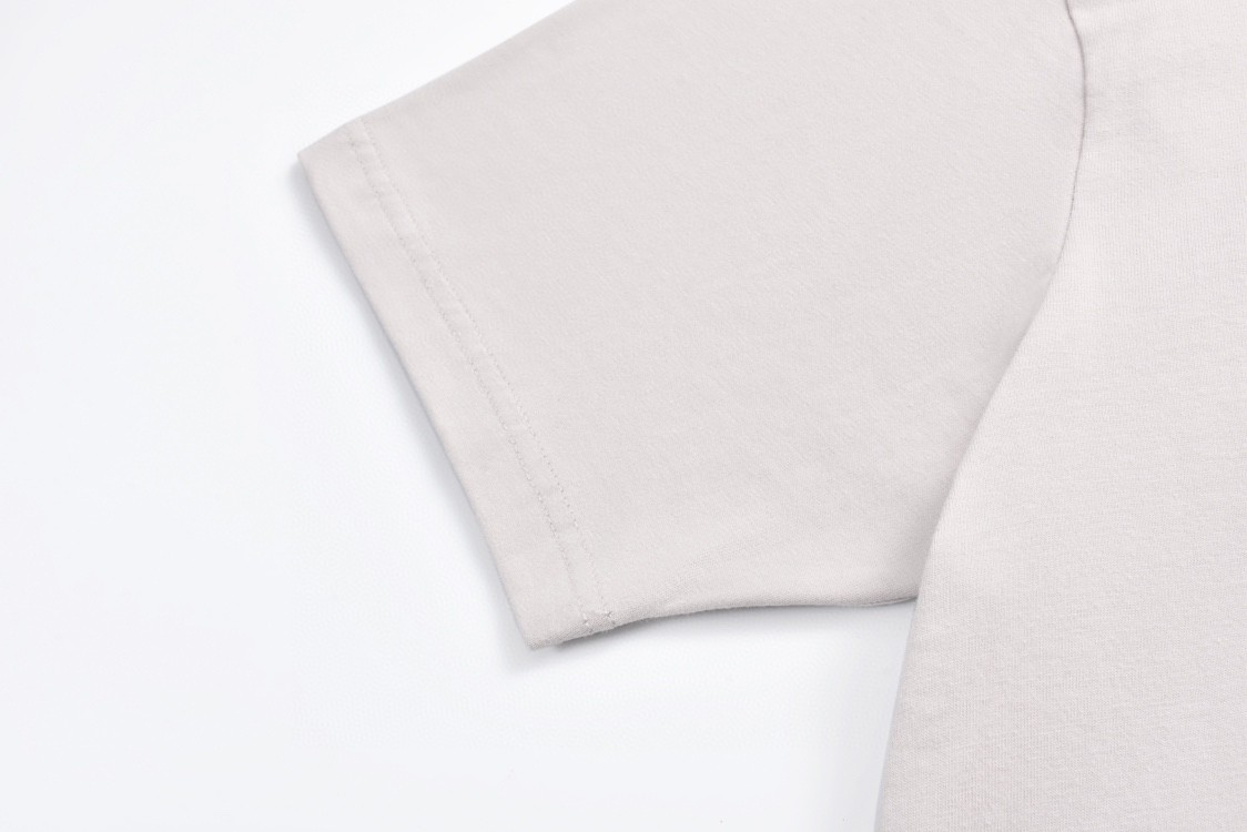 Balenciaga 巴黎世家 做旧模糊字母logo印花短袖 T恤 夏季 白色 787349TRVN19016