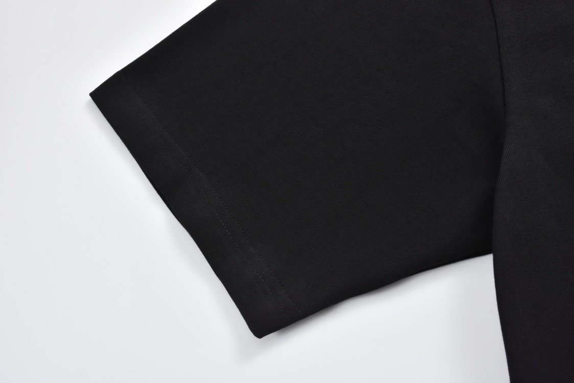 Balenciaga 巴黎世家 连帽假两件字母logo刺绣短袖 T恤 夏季 黑色