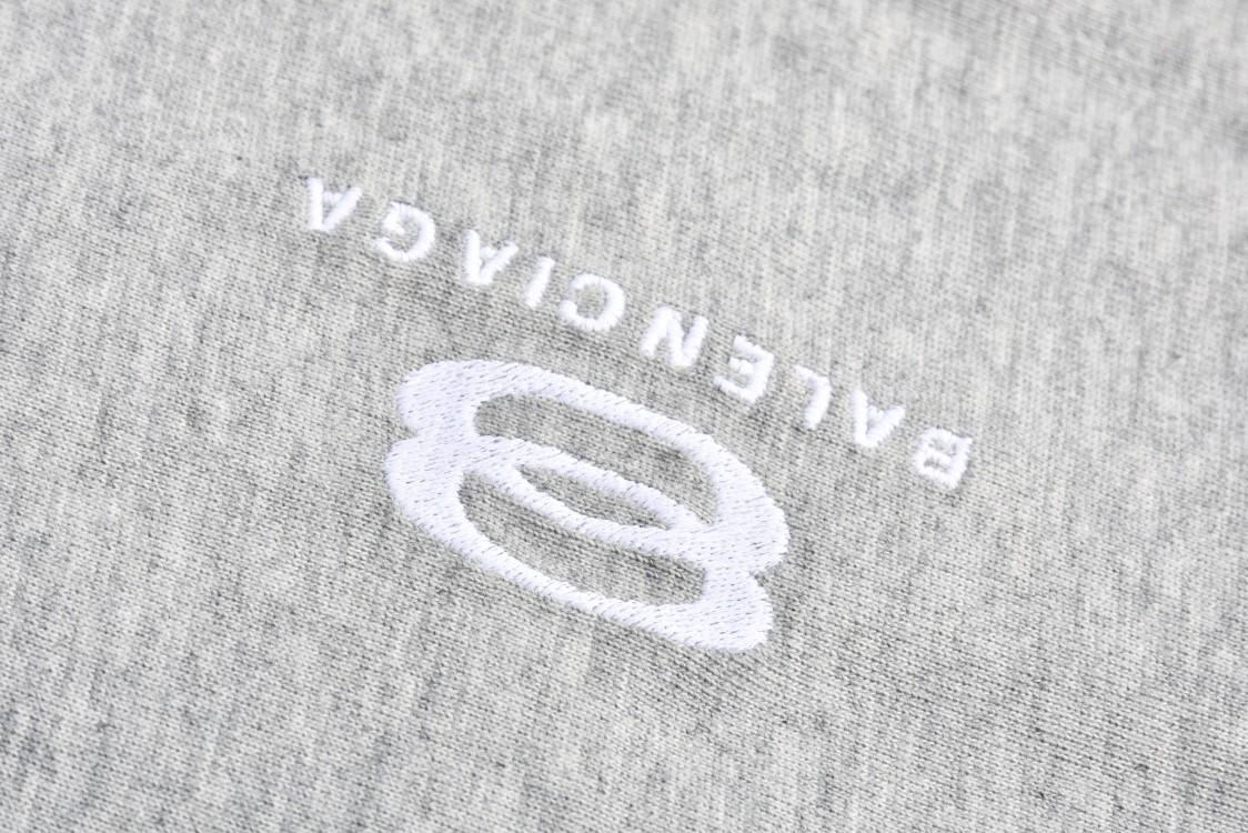 Balenciaga 巴黎世家 连帽假两件字母logo刺绣短袖 T恤 夏季 灰色