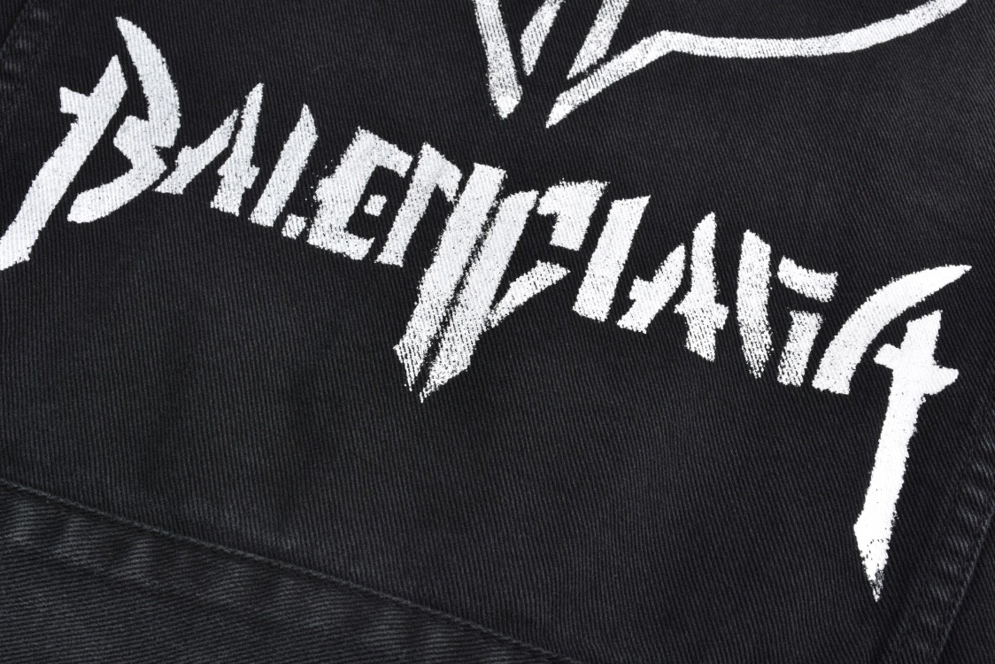 Balenciaga 巴黎世家 后背异形字母印花长袖夹克 牛仔外套 牛仔衣 秋冬 水洗灰 793892TNW111672 