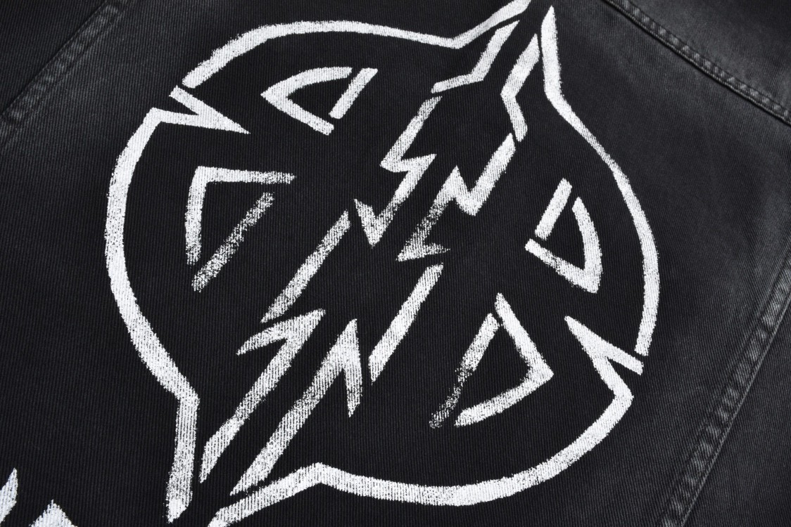 Balenciaga 巴黎世家 后背异形字母印花长袖夹克 牛仔外套 牛仔衣 秋冬 水洗灰 793892TNW111672 