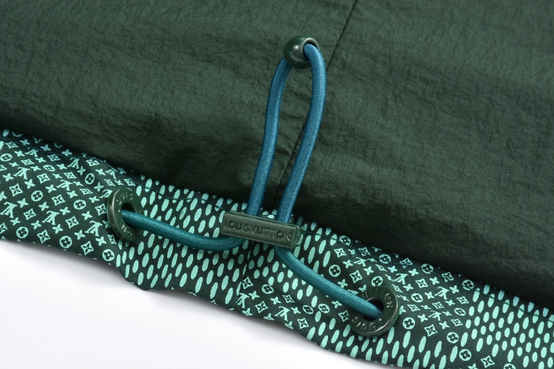 LOUIS VUITTON 路易威登 字母logo连帽拉链夹克 外套 长袖 绿色 1AFJHF