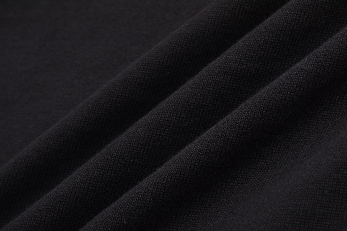 LOUIS VUITTON 路易威登 徽标字母logo圆领毛衣 长袖 黑色 1AFJHF