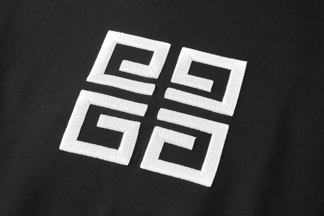 Givenchy 纪梵希 前后立体字母logo刺绣圆领卫衣 套头 长袖 秋冬款 黑色