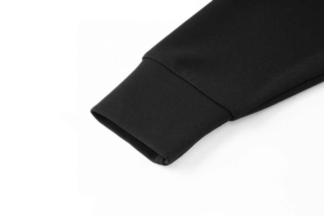 PRADA 普拉达 纯色小字母连帽卫衣 长袖 黑色