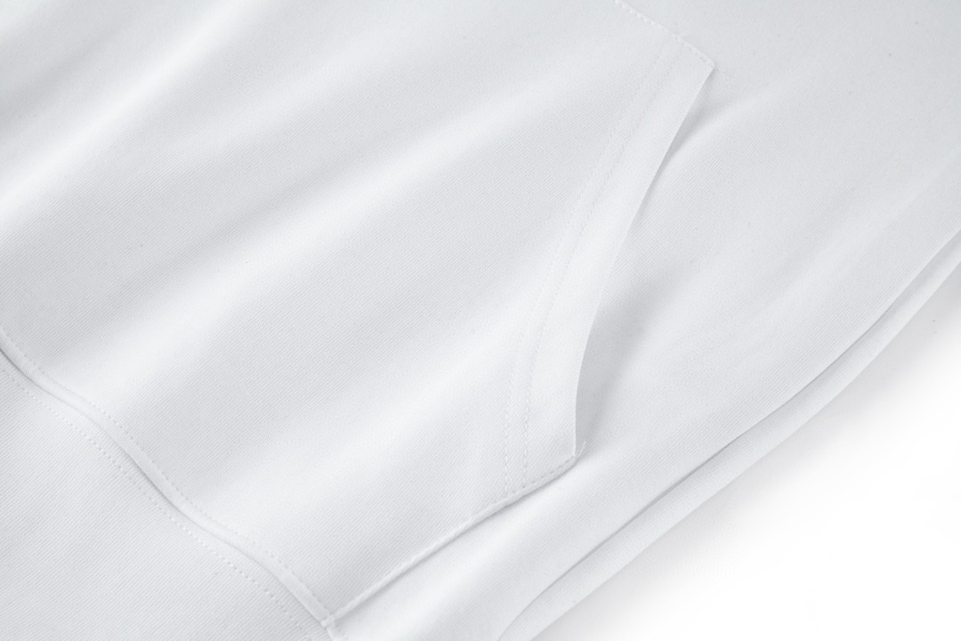 PRADA 普拉达 纯色小字母连帽卫衣 长袖 白色 