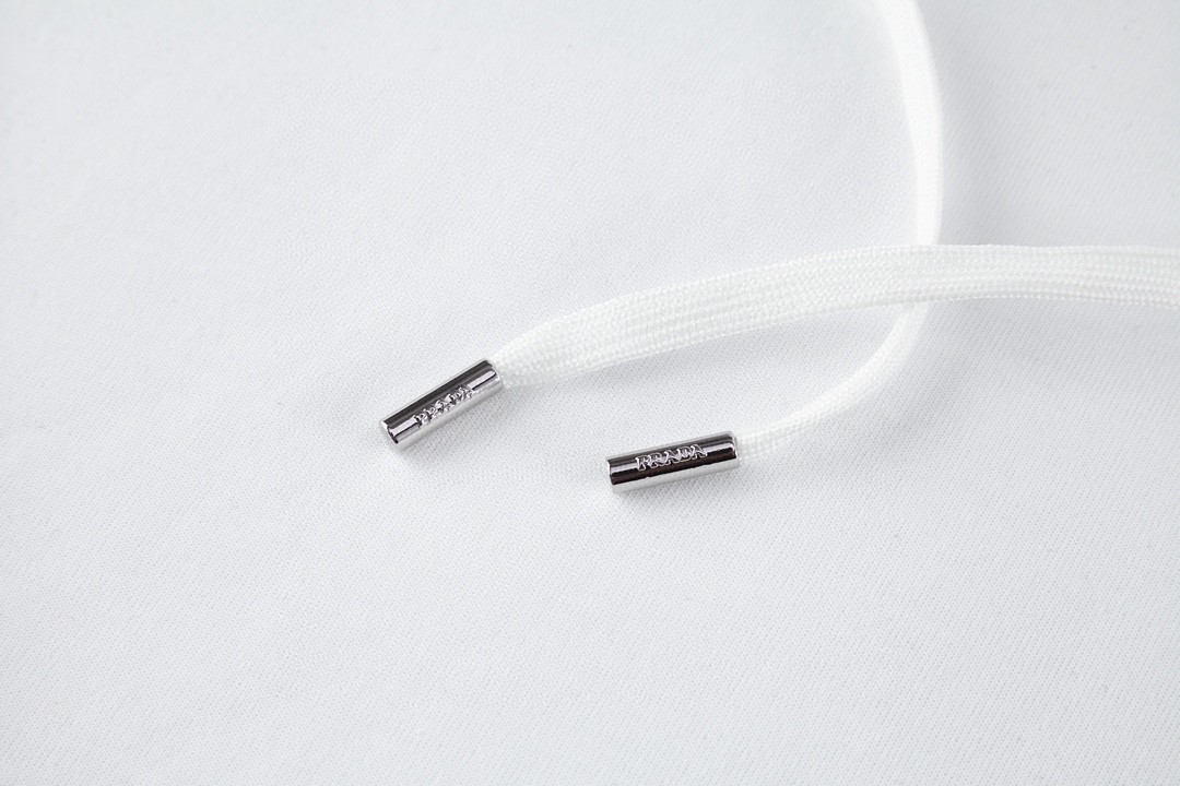 PRADA 普拉达 纯色小字母连帽卫衣 长袖 白色 