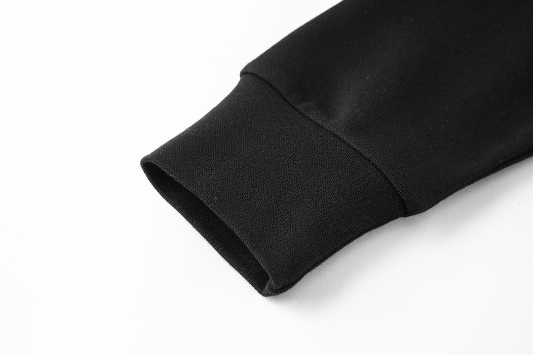 PRADA 普拉达 拼接尼龙口袋连帽卫衣 长袖 秋冬款 黑色 UJL45B-11CC-F0002-S-OOO