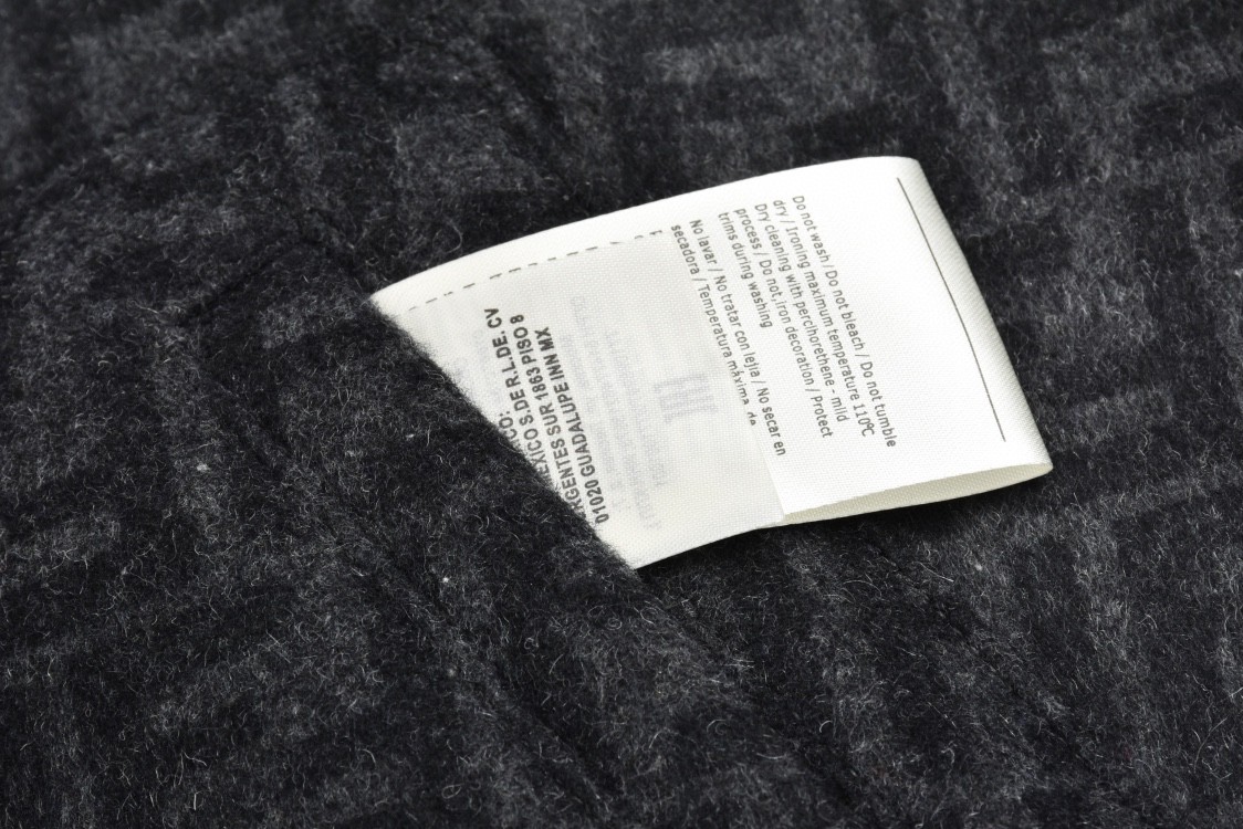 FENDI 芬迪 双面穿羊毛棒球服 夹克 外套 长袖 秋冬 黑色 FW1085AHBTF0MYM