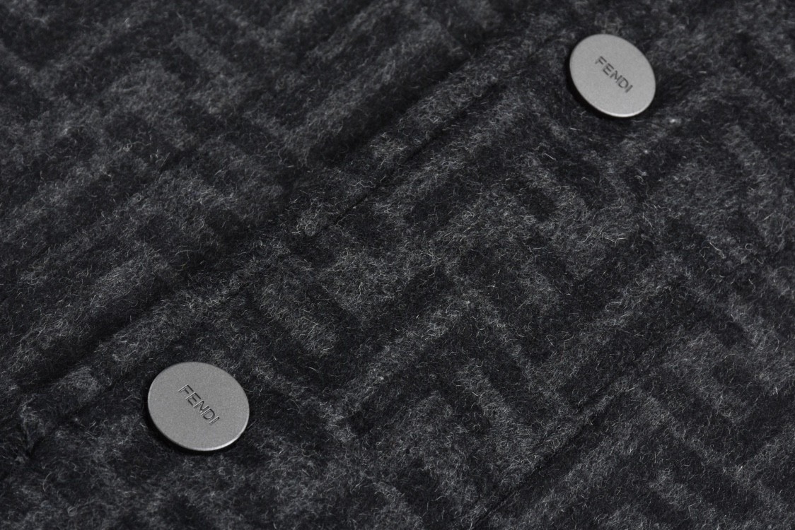 FENDI 芬迪 双面穿羊毛棒球服 夹克 外套 长袖 秋冬 黑色 FW1085AHBTF0MYM