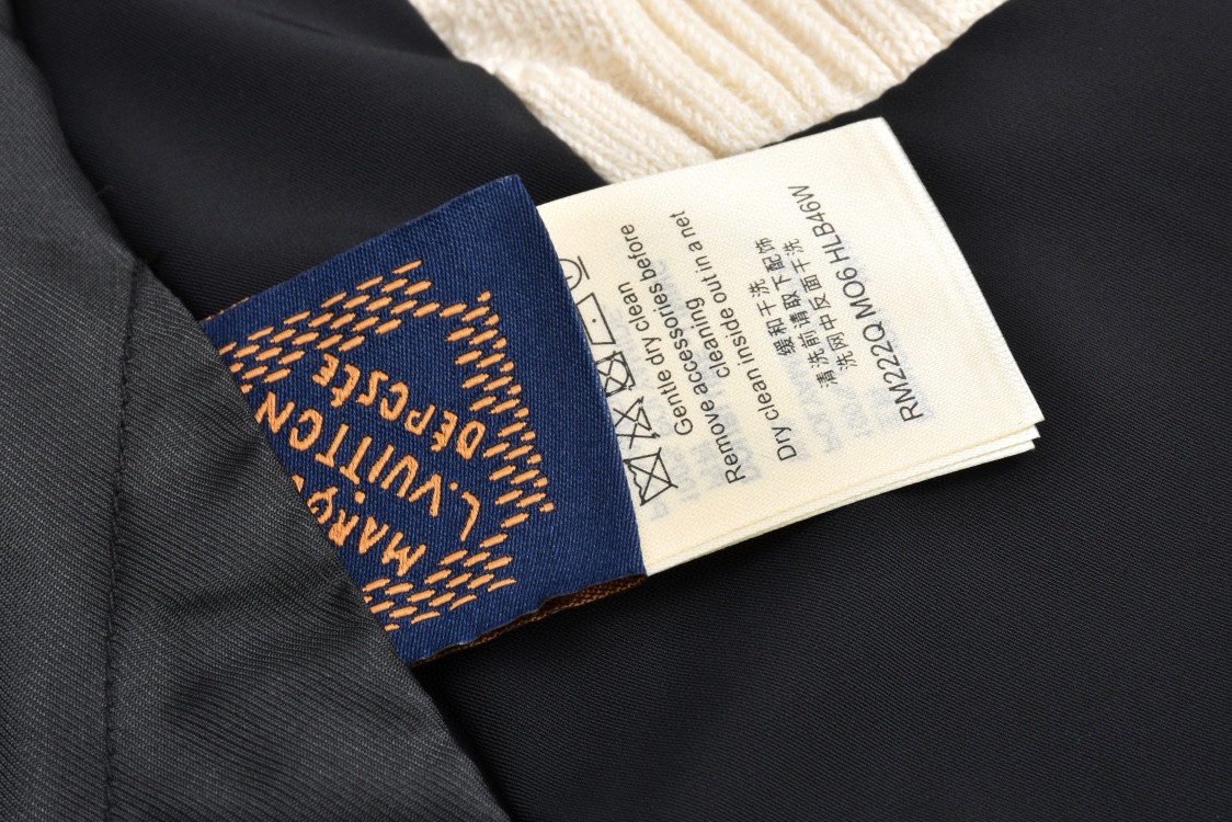 LOUIS VUITTON 路易威登 Tyler 联名款 SS24 拼色Logo刺绣高领拉链夹克 外套 长袖 黑白 1AFPU6