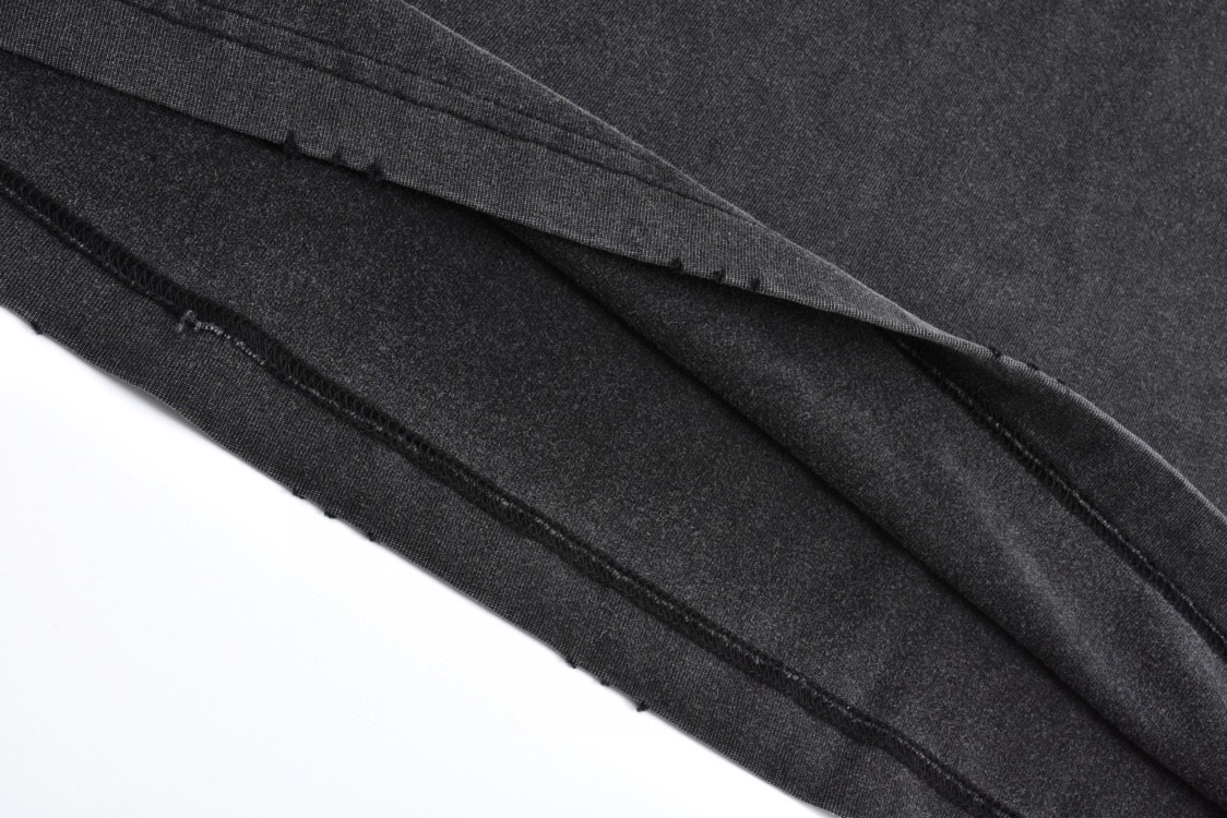 Balenciaga 巴黎世家 做旧破洞人像乐队印花短袖 T恤 夏季 黑色