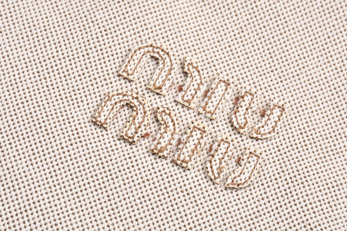 MIU MIU 缪缪 拼色字母刺绣拉链夹克 长袖 外套 米色 ML1042-14Z3-F0A5T-S-OOO