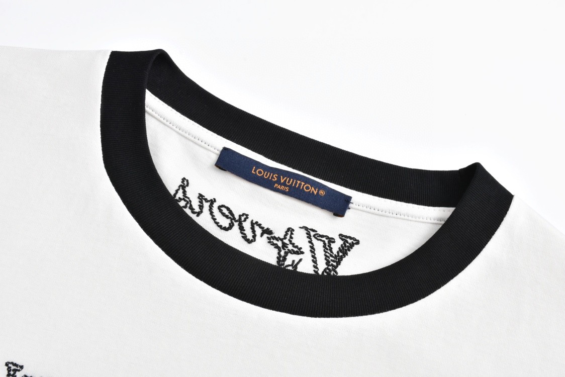 LOUIS VUITTON 路易威登 1854烫钻字母路标图案圆领短袖 T恤 白色 1AFXO1
