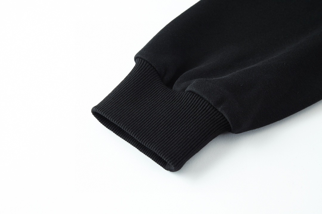 CELINE 赛琳 裂纹字母logo印花连帽卫衣 长袖 秋冬款 黑色 2Y75F670Q-38JE