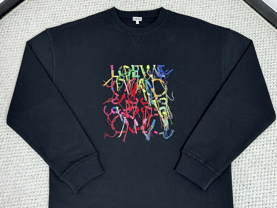Loewe 罗意威 彩色字母Logo刺绣图案卫衣 圆领 长袖 秋冬 黑色 H526Y24X45-1489