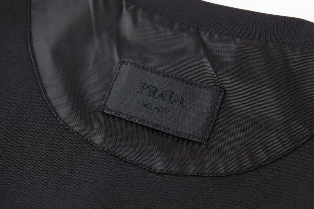 PRADA 普拉达 纯色尼龙拼接口袋卫衣 圆领 长袖 黑色 UJL35B-11JE-F0806-S-OOO