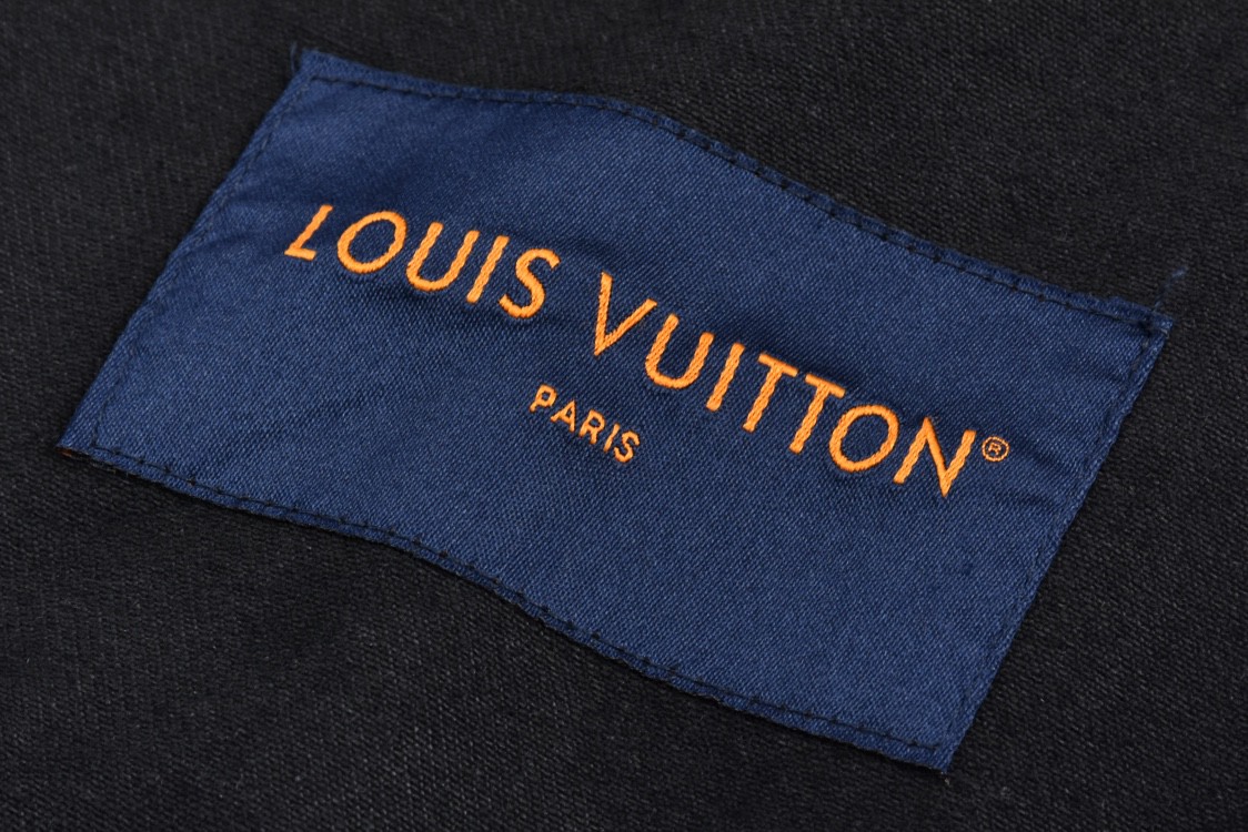 LOUIS VUITTON 路易威登 水网花卉logo拉链纽扣连帽牛仔外套 夹克 长袖 秋冬款 黑灰色 1AFQBK
