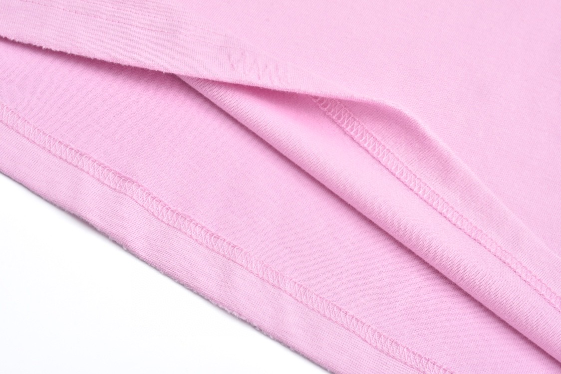 Balenciaga 巴黎世家 情人节限定硅胶爱心字母logo印花短袖 T恤 夏季 粉色 641655TQVV85060