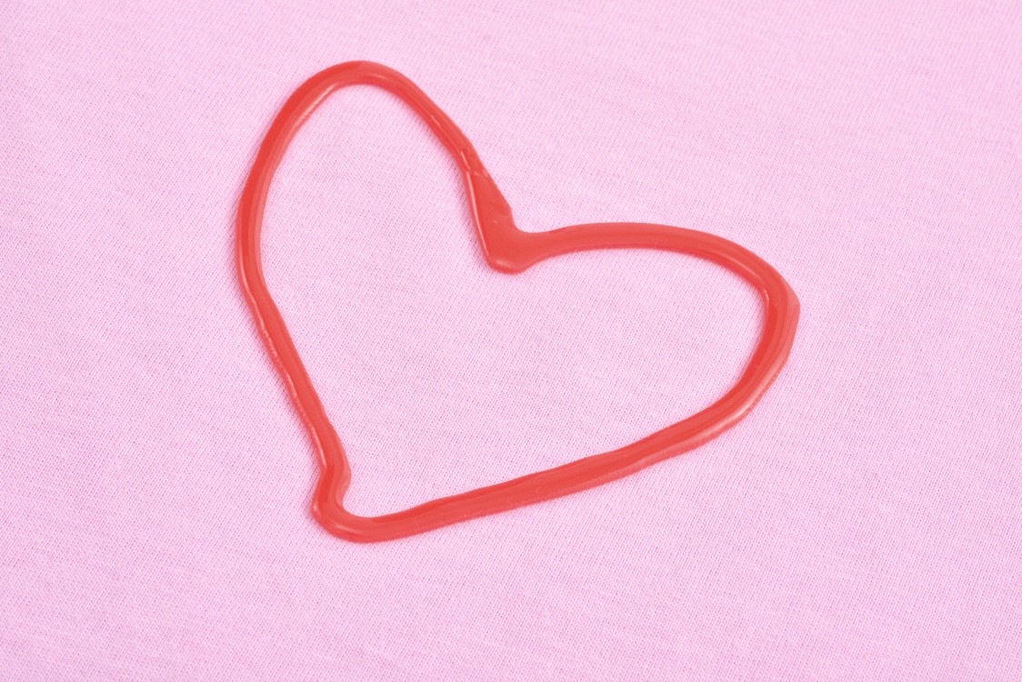 Balenciaga 巴黎世家 情人节限定硅胶爱心字母logo印花短袖 T恤 夏季 粉色 641655TQVV85060