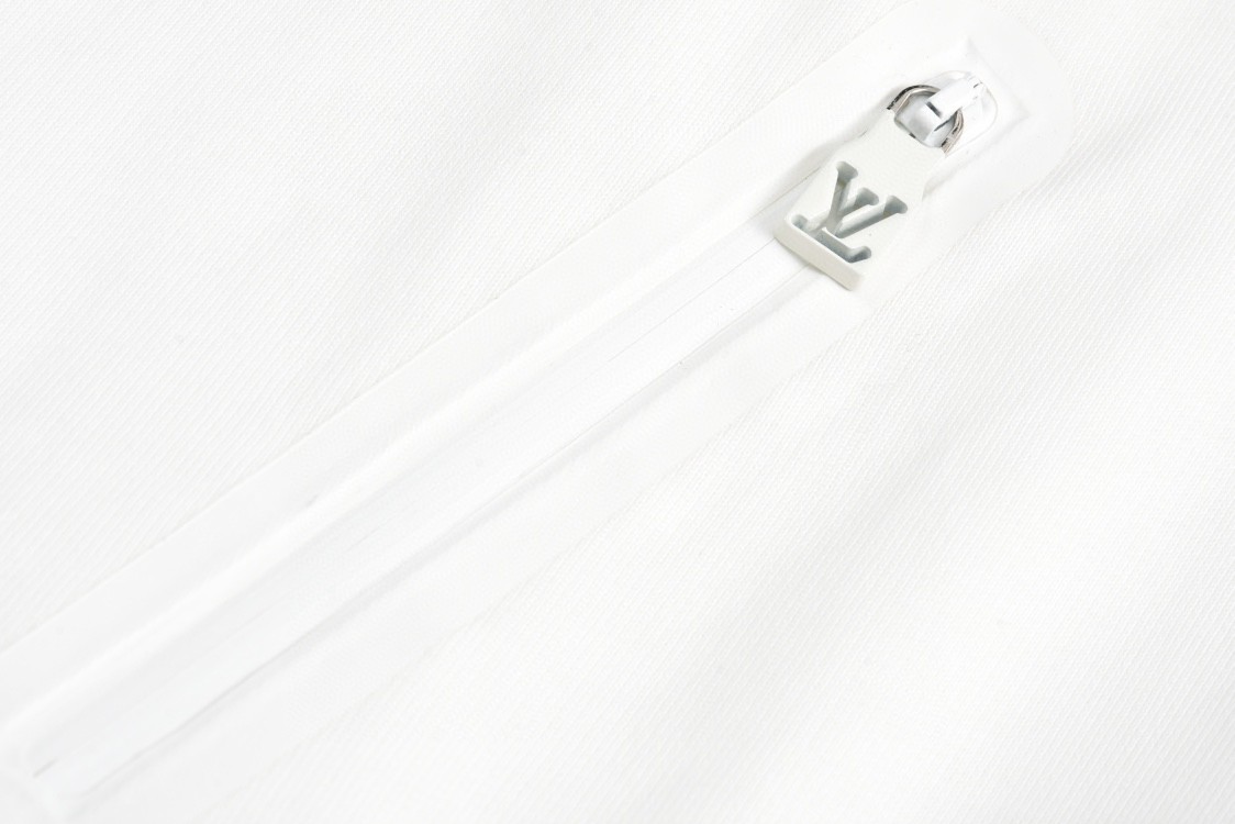 LOUIS VUITTON 路易威登 美洲杯连帽卫衣 长袖 秋冬款 白色 1AFVUN