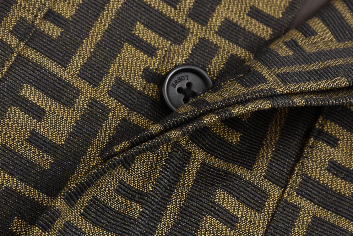 FENDI 芬迪 老花衬衫 夹克 外套 长袖 秋冬 棕色