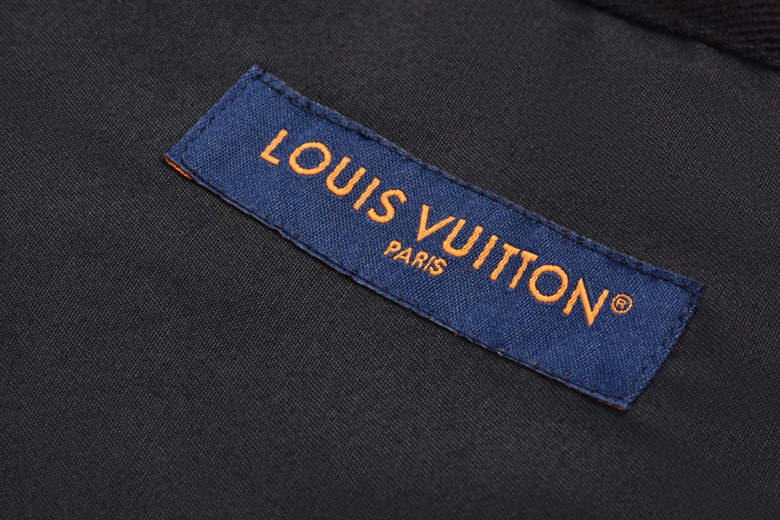 LOUIS VUITTON 路易威登 浮雕字母压花牛仔裤 裤子 长裤 男款 黑色 