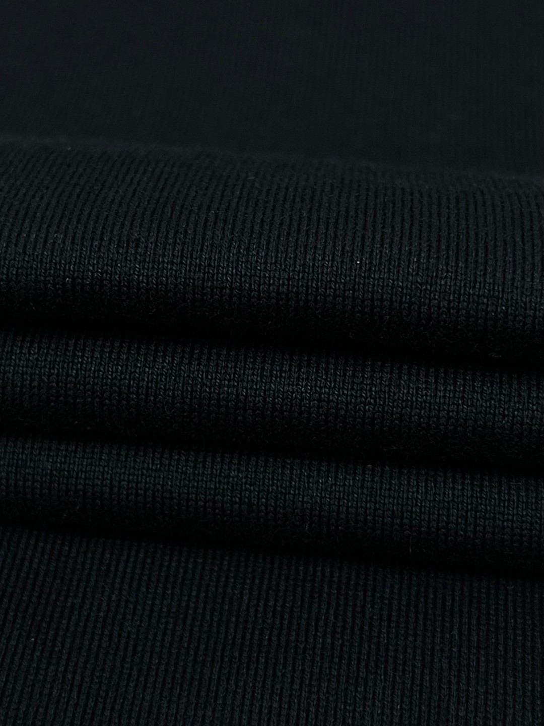 Burberry 巴宝莉 格纹拼接字母logo刺绣图案短袖 T恤 圆领 短款 夏季 黑色 白色 80331011