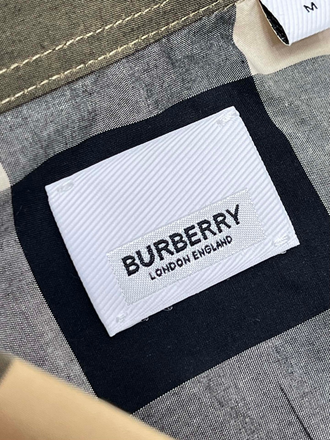 Burberry 巴宝莉 格纹字母logo印花衬衫 长袖 外套 秋冬款 米色 灰色 80331011