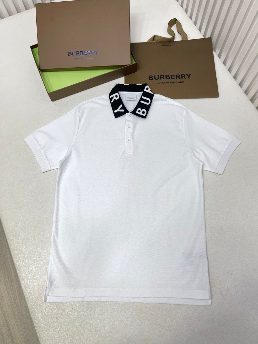 Burberry 巴宝莉 纯色logo字母领Polo衫 短袖 T恤 圆领 短款 夏季 黑色 白色 80675361 80135011