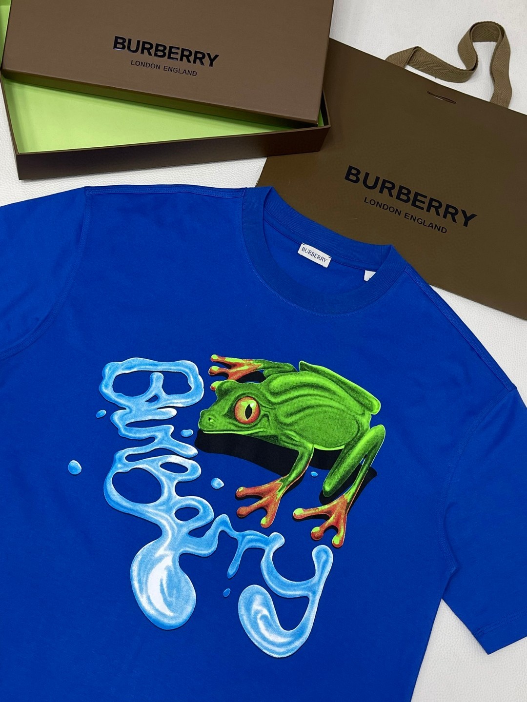 Burberry 巴宝莉 青蛙图案印花短袖 T恤 圆领 短款 夏季 白色 蓝色 72747678