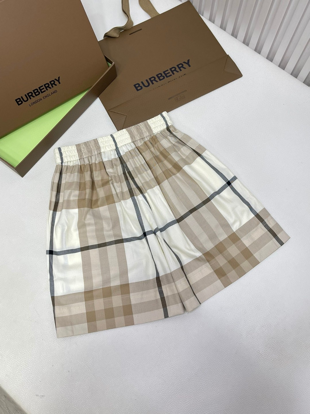 Burberry 巴宝莉 格纹松紧腰 短裤 裤子 休闲裤 米色 80568541