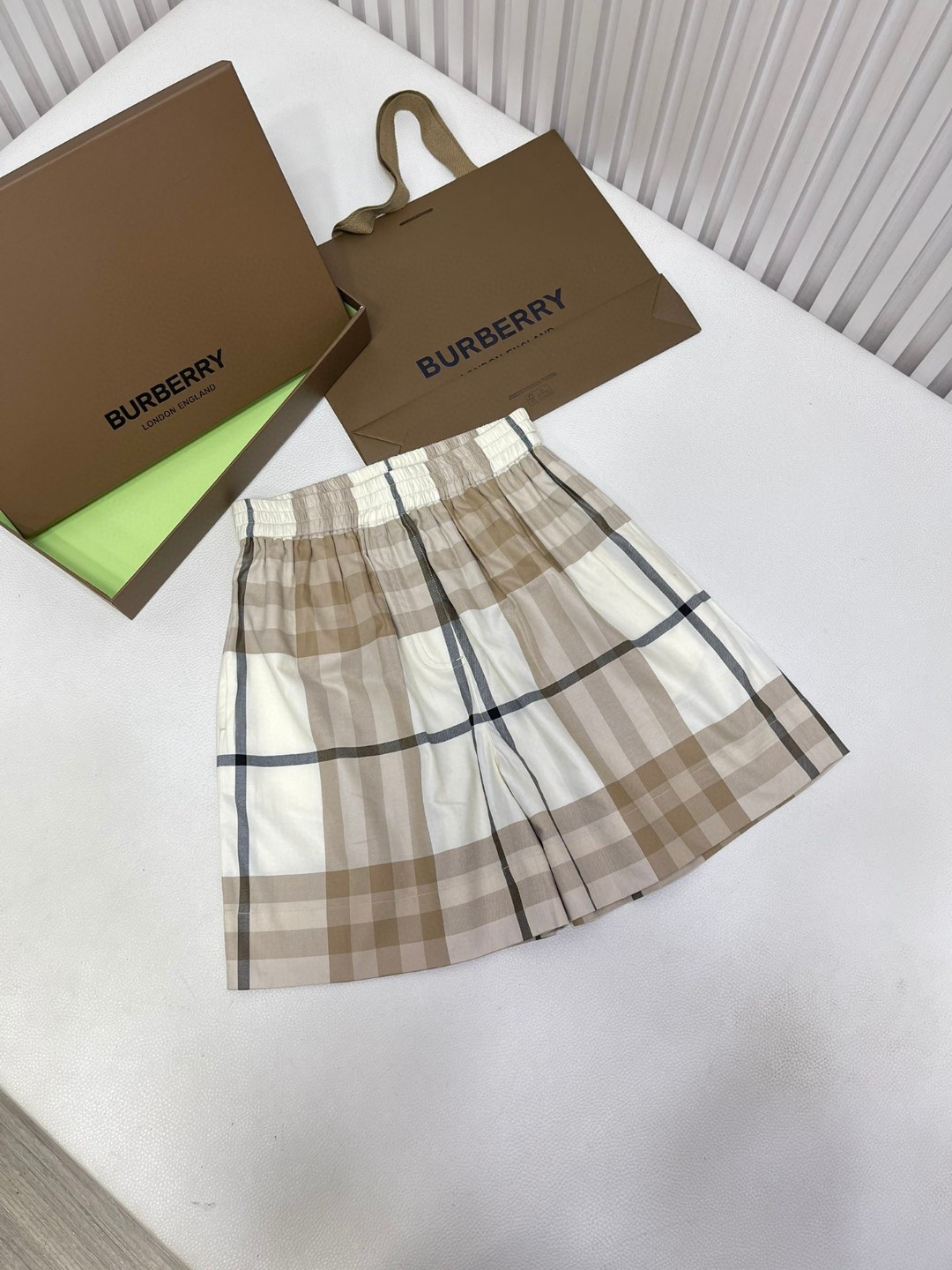 Burberry 巴宝莉 格纹松紧腰 短裤 裤子 休闲裤 米色 80568541