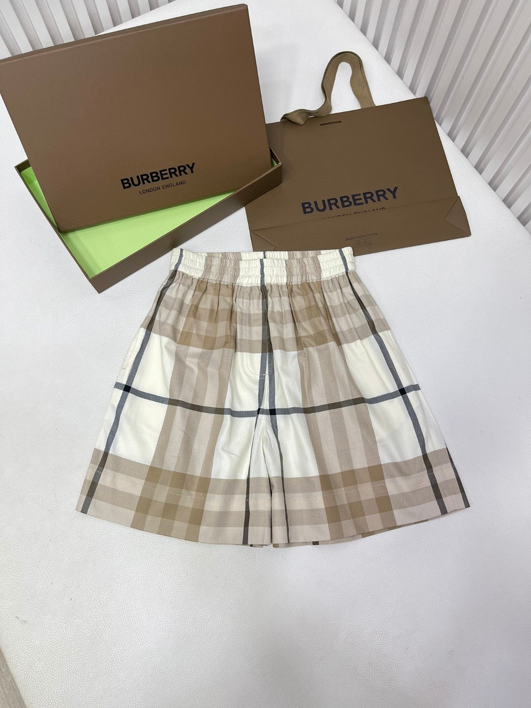 Burberry 巴宝莉 格纹松紧腰 短裤 裤子 休闲裤 米色 80568541
