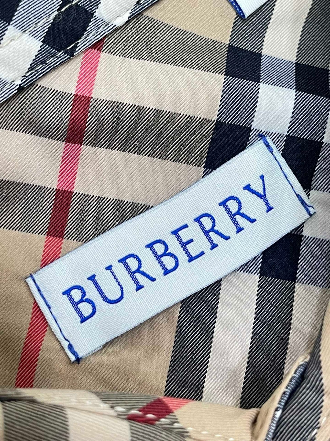 Burberry 巴宝莉 格纹字衬衫 长袖 外套 秋冬款 女款 米色