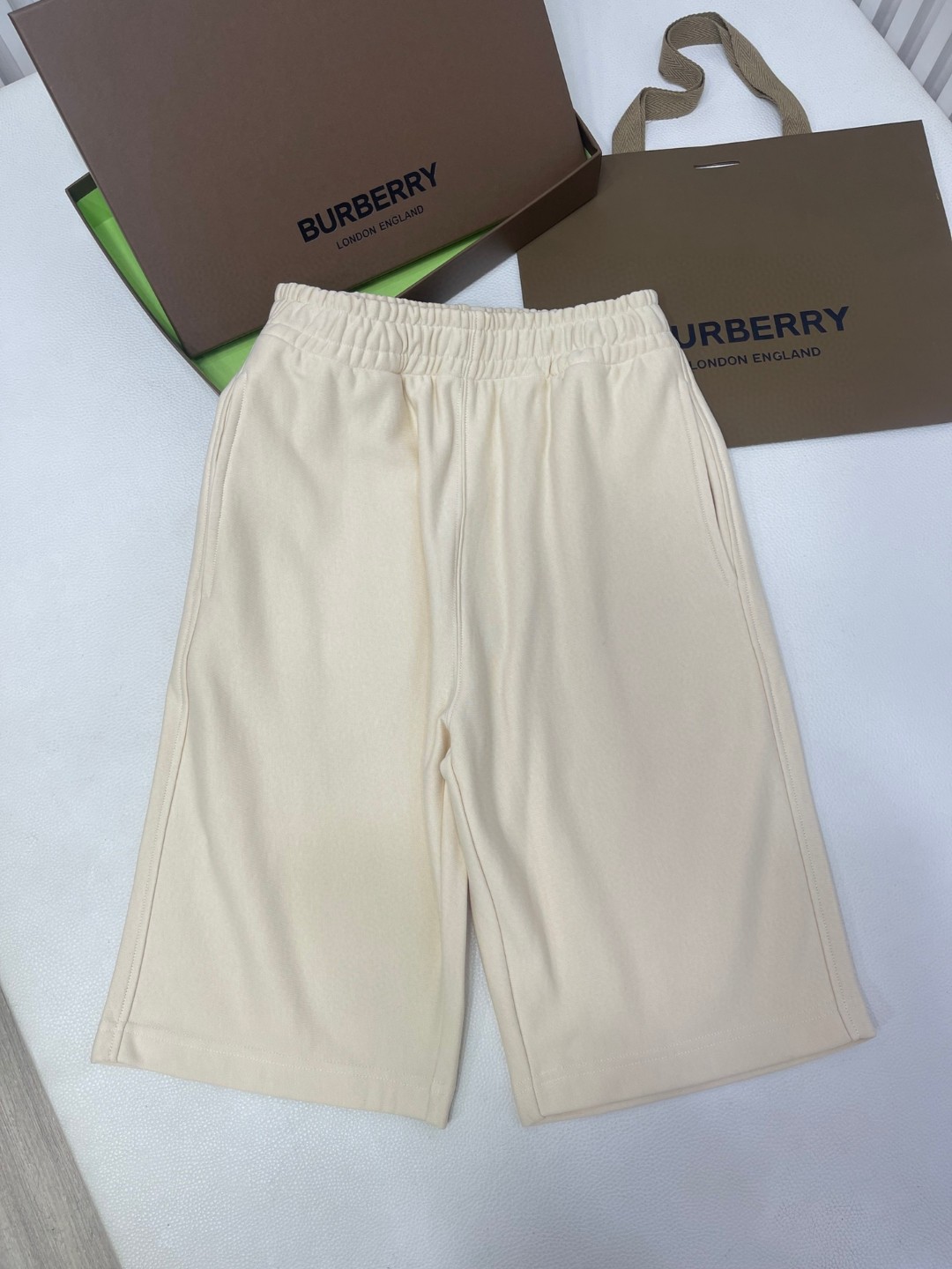 Burberry 巴宝莉 纯色口袋徽标松紧腰短裤 休闲裤 裤子 黑色 绿色 米色 80812321