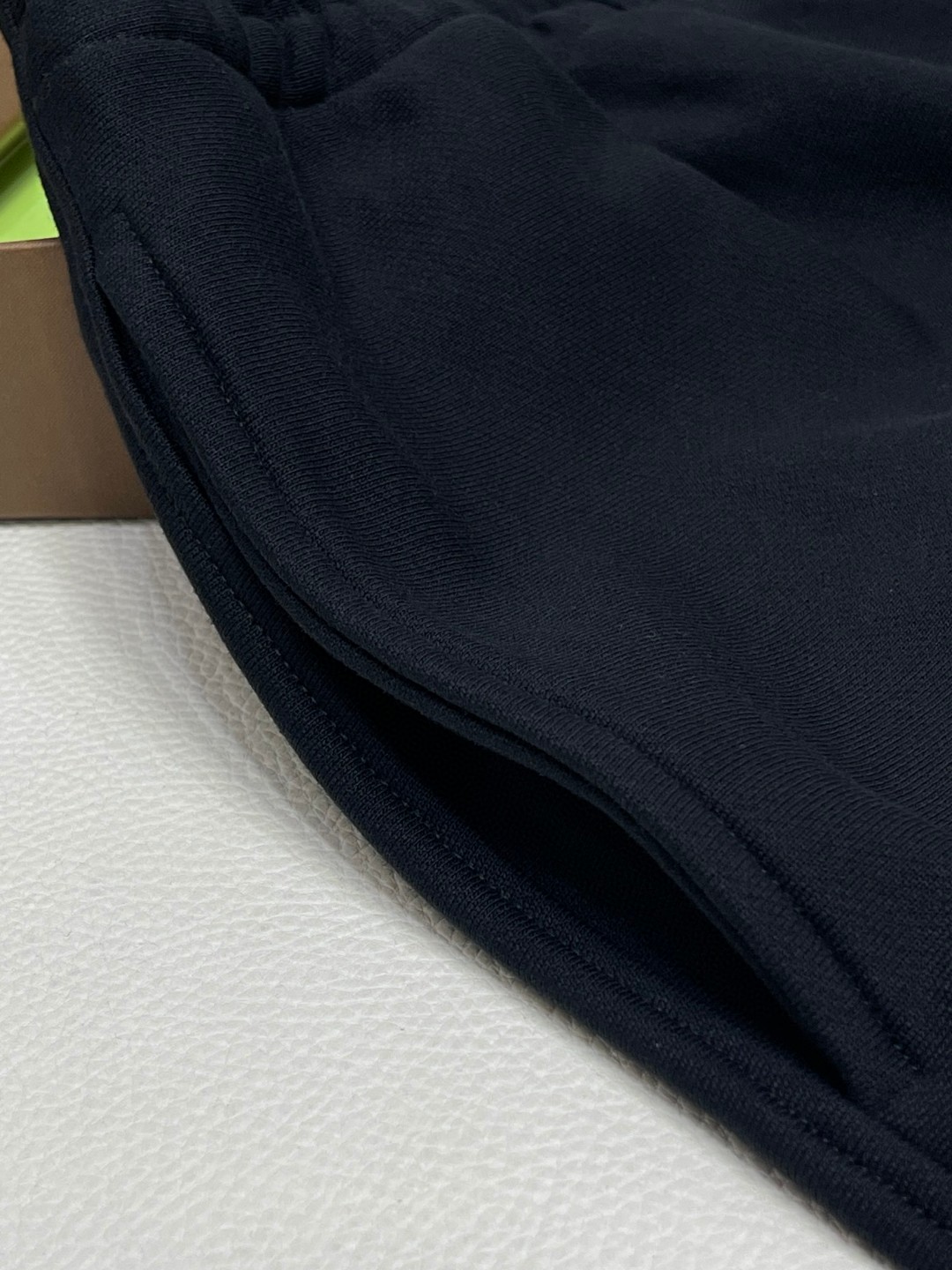 Burberry 巴宝莉 纯色口袋徽标松紧腰短裤 休闲裤 裤子 黑色 绿色 米色 80812321