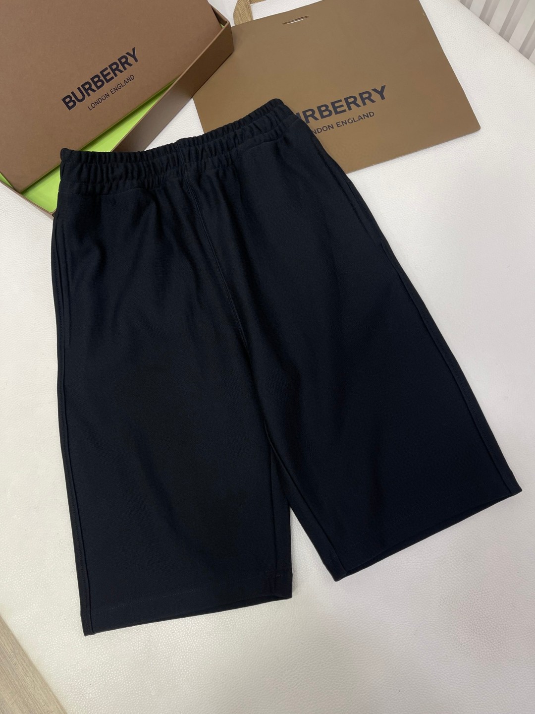 Burberry 巴宝莉 纯色口袋徽标松紧腰短裤 休闲裤 裤子 黑色 绿色 米色 80812321