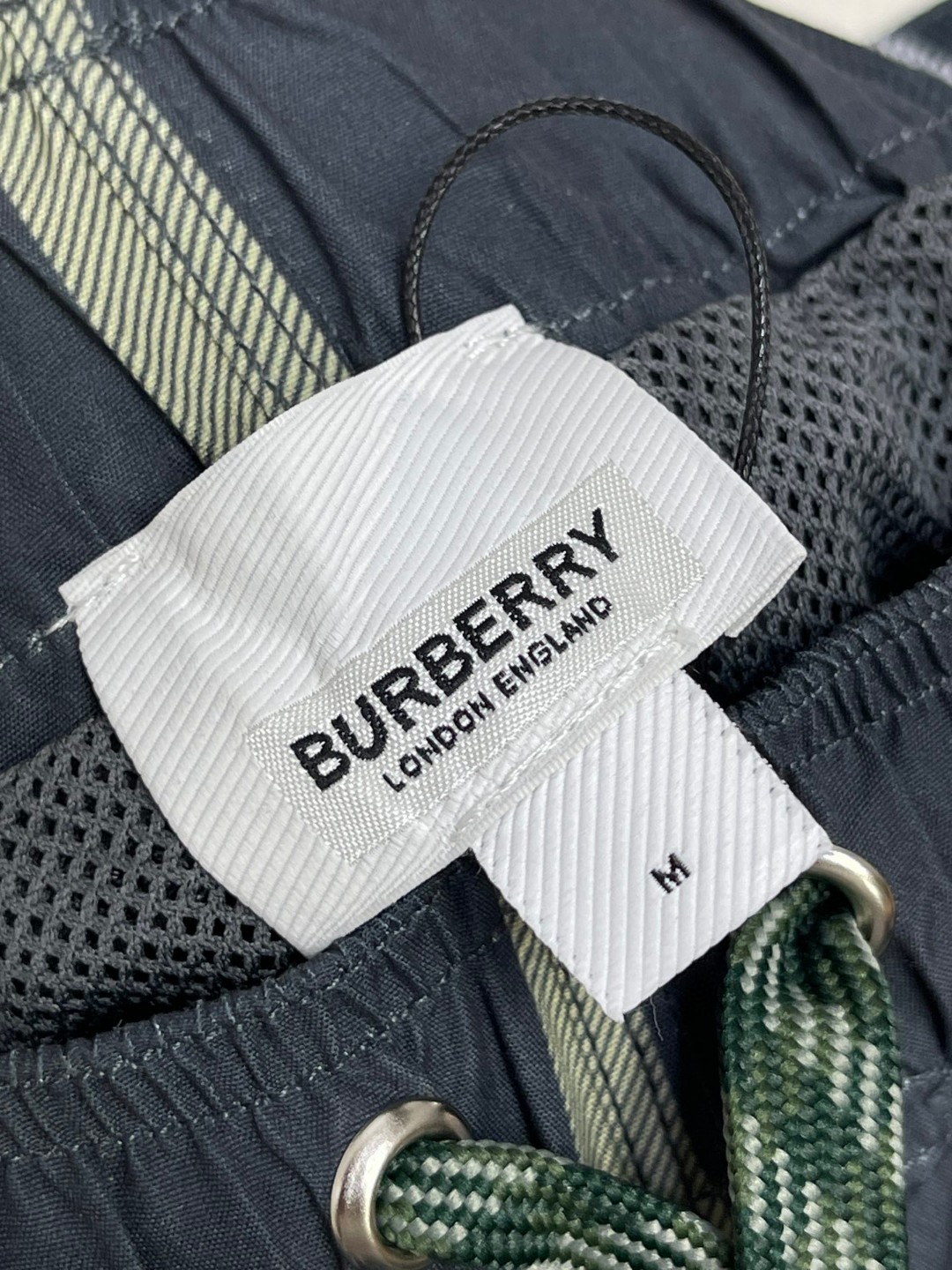 Burberry 巴宝莉 格纹抽绳游泳裤 短裤 裤子 灰色 80991651