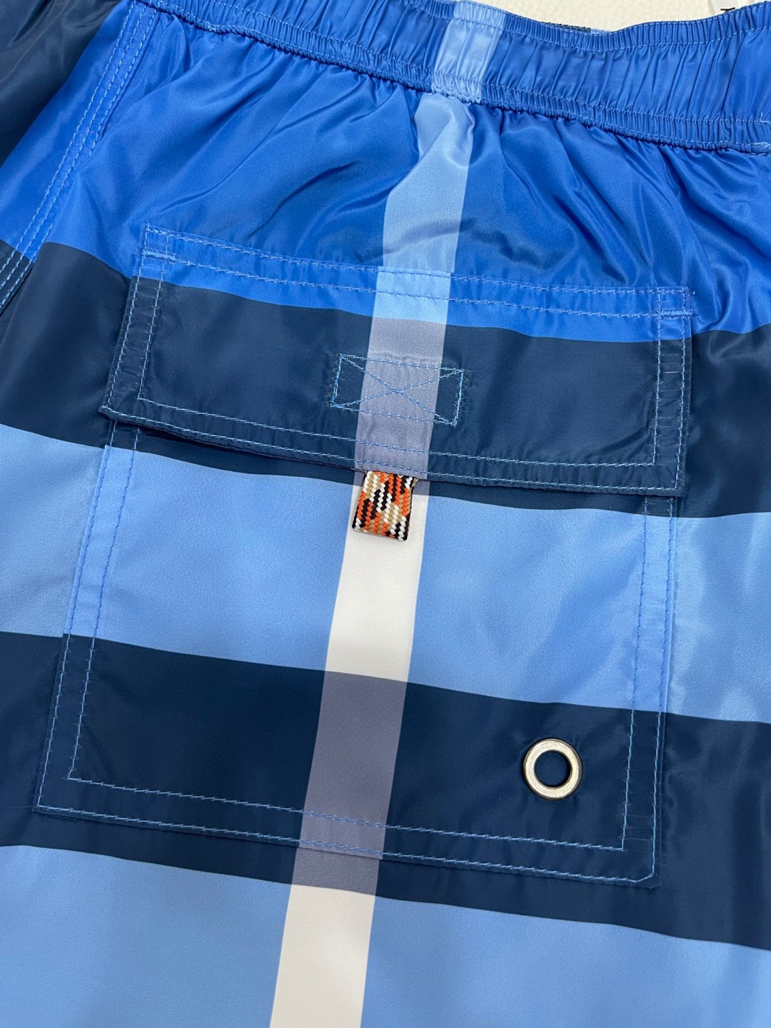 Burberry 巴宝莉 格纹抽绳游泳裤 短裤 裤子 蓝色 80991651