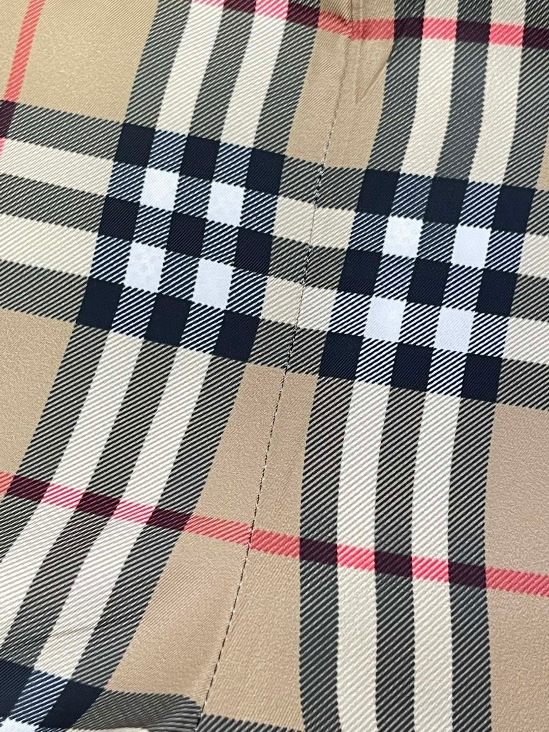 Burberry 巴宝莉 格纹速干松紧腰短裤 休闲裤 裤子 米色